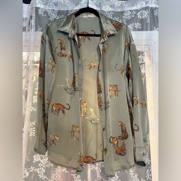 Mazik Tops - Leopard Print Button Down Blouse Silky Satin Sz L Olive Green Gorgeous Classy